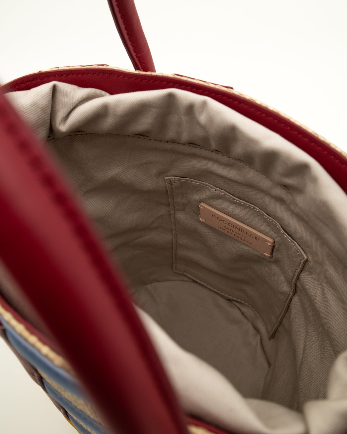 Coccinelle - Myrtha Aveiro Patch